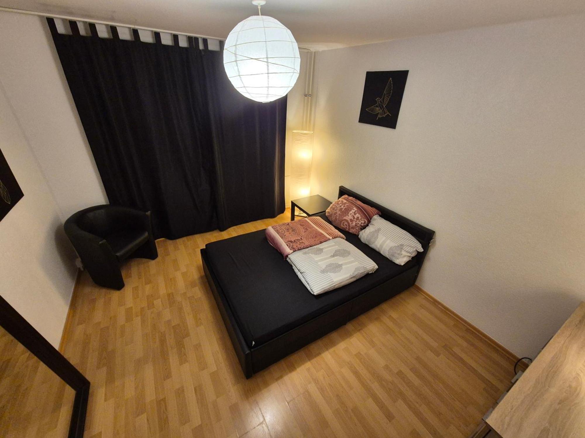 Schoene 3 Schlafzimmer Wohnung Mit 4 Dopplbetten Berlijn Buitenkant foto